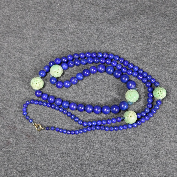 vintage long genuine green jade and lapis beaded necklace with 14K clasp - Picture 2 of 12